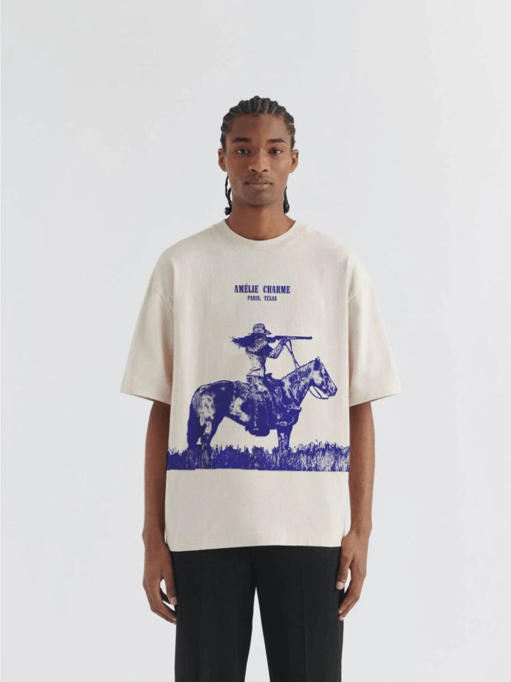 Amelie Charme Shooting Cowgirl White Graphic Short Sleeve T-Shirt Men's Size XL